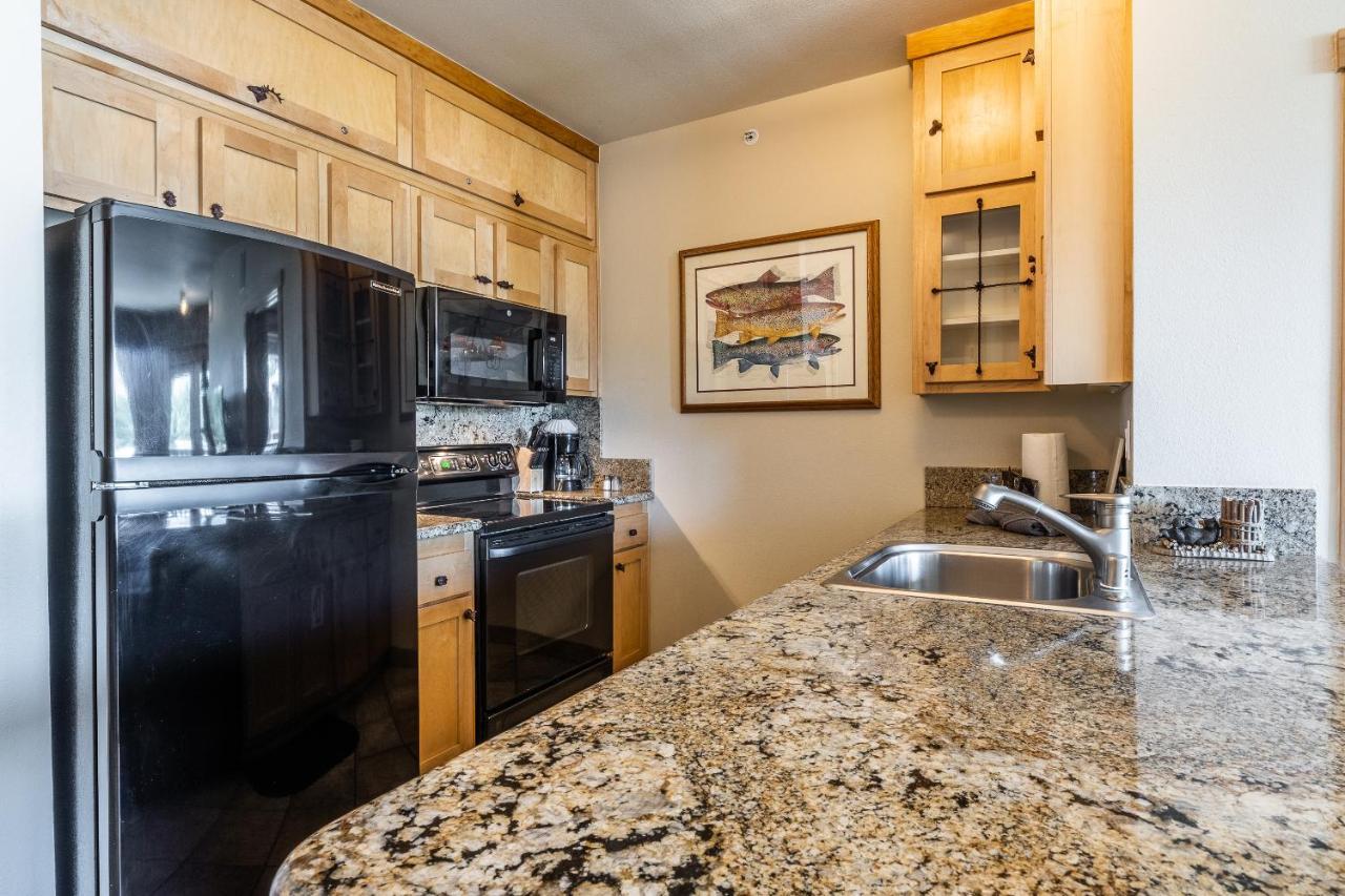 Juniper Springs Lodge #413 - Luxury Ski In Ski Out! 2 Bedroom Mammoth Lakes Exterior photo